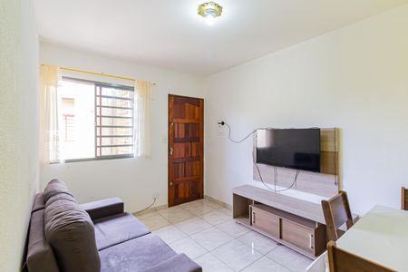 Sala de apartamento para alugar com 2 quartos, 42m² em Jardim Novo Santo Amaro, São Paulo