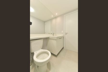 Apartamento para alugar com 41m², 2 quartos e sem vaga Apartamento para alugar com 41m², 2 quartos e sem vagaBanheiro