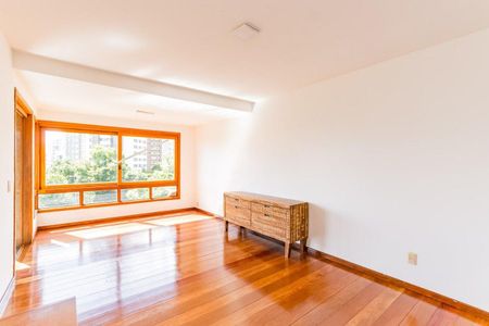 Sala  de apartamento para alugar com 3 quartos, 130m² em Petrópolis, Porto Alegre