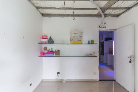 Casa para alugar com 227m², 2 quartos e 4 vagasEscritório