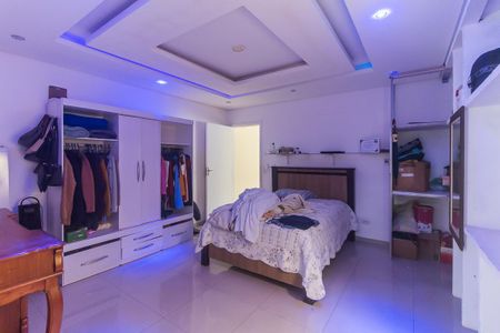 Casa para alugar com 227m², 2 quartos e 4 vagasQuarto 1 - Suíte 1