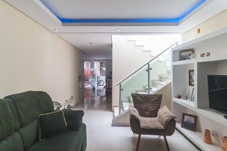 Sala de casa para alugar com 2 quartos, 227m² em Vila Arbame, Poá