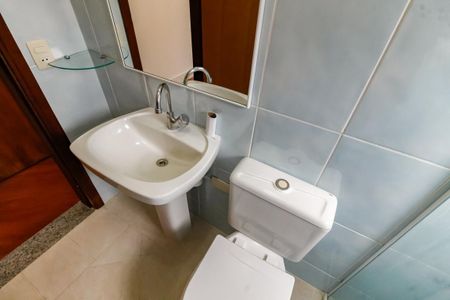 Casa para alugar com 420m², 4 quartos e 3 vagasBanheiro da Suíte 1