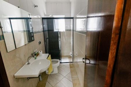 Casa para alugar com 420m², 4 quartos e 3 vagasBanheiro