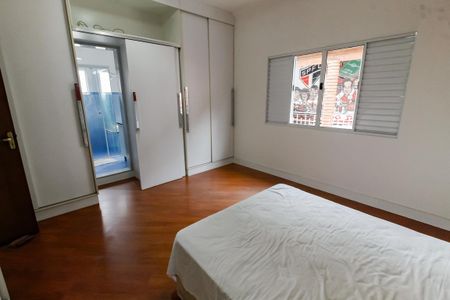 Casa para alugar com 420m², 4 quartos e 3 vagasSuíte 2 - armários