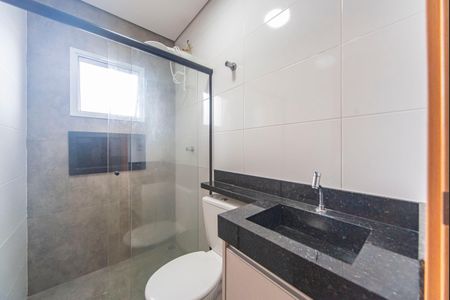 Apartamento à venda com 56m², 2 quartos e 1 vaga Apartamento à venda com 56m², 2 quartos e 1 vagaBanheiro
