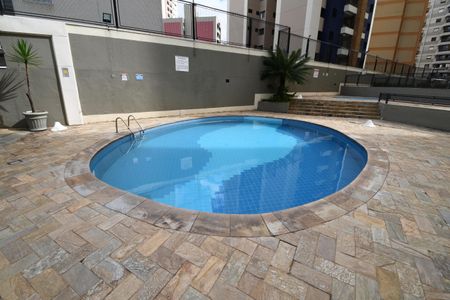 Apartamento à venda com 104m², 3 quartos e 1 vagaÁrea comum - Piscina