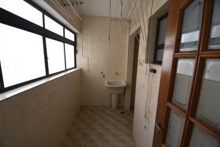 Apartamento à venda com 104m², 3 quartos e 1 vagaÁrea de Serviço