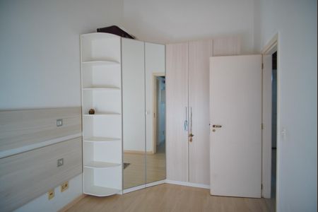 Quarto 2 de casa de condomínio à venda com 3 quartos, 46m² em Jardim Dona Leopoldina, Porto Alegre