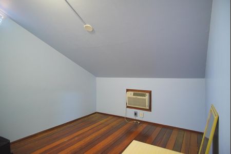 Casa de condomínio à venda com 70m², 3 quartos e 2 vagasMezanino - Quarto 3