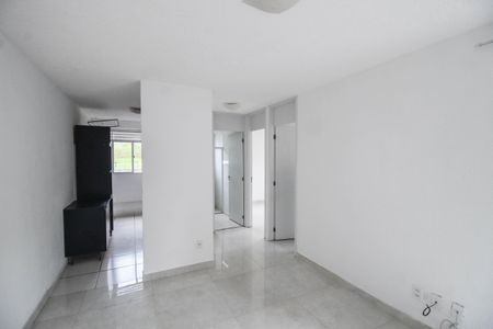Apartamento para alugar com 42m², 2 quartos e 1 vaga Apartamento para alugar com 42m², 2 quartos e 1 vagaSala