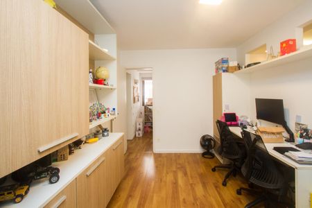 Apartamento à venda com 210m², 4 quartos e 4 vagas