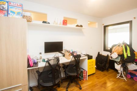 Apartamento à venda com 210m², 4 quartos e 4 vagas