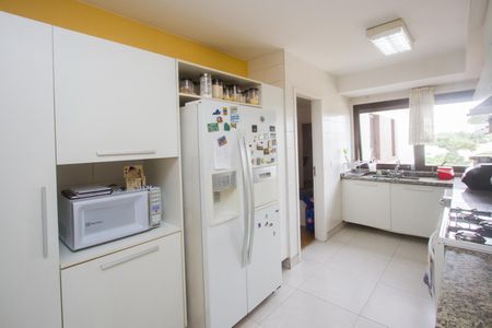 Apartamento à venda com 210m², 4 quartos e 4 vagas