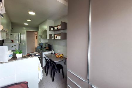 Apartamento à venda com 75m², 2 quartos e 2 vagasÁrea de Serviço