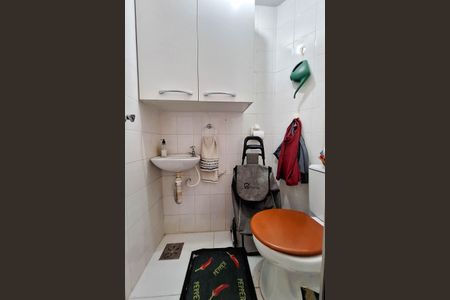 Apartamento à venda com 75m², 2 quartos e 2 vagasBanheiro de serviço