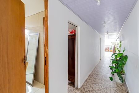 Casa à venda com 400m², 5 quartos e 1 vaga Casa à venda com 400m², 5 quartos e 1 vagaCorredor