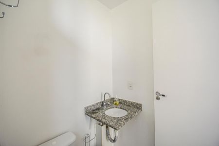 Apartamento para alugar com 60m², 3 quartos e 1 vaga Apartamento para alugar com 60m², 3 quartos e 1 vagaBanheiro da Suíte