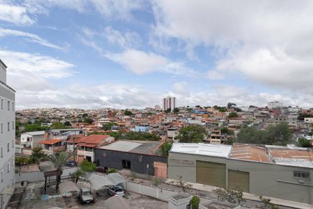 Quarto 1 - Vista de apartamento para alugar com 2 quartos, 45m² em Piratininga, Belo Horizonte