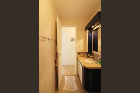 Apartamento à venda com 83m², 3 quartos e 2 vagasBanheiro Social