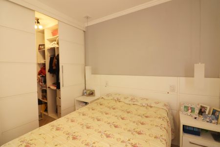 Apartamento à venda com 83m², 3 quartos e 2 vagasQuarto 3 - Suíte