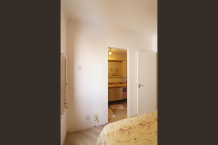 Apartamento à venda com 83m², 3 quartos e 2 vagasQuarto 3 - Suíte