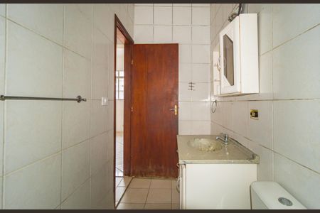 Casa de condomínio à venda com 85m², 2 quartos e 1 vagaBanheiro