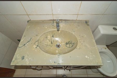 Casa de condomínio à venda com 85m², 2 quartos e 1 vagaDetalhe - Banheiro