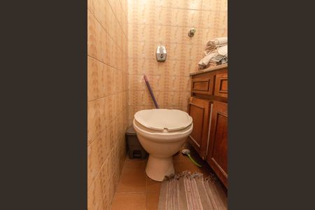 Casa à venda com 160m², 3 quartos e 2 vagasBanheiro da Suíte