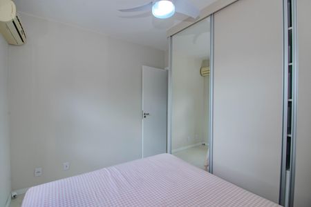 Quarto 2 de apartamento para alugar com 2 quartos, 73m² em Sarandi, Porto Alegre