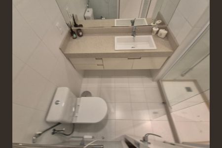 Apartamento à venda com 260m², 4 quartos e 3 vagasBanheiro 