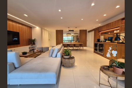 Apartamento à venda com 260m², 4 quartos e 3 vagasSala 