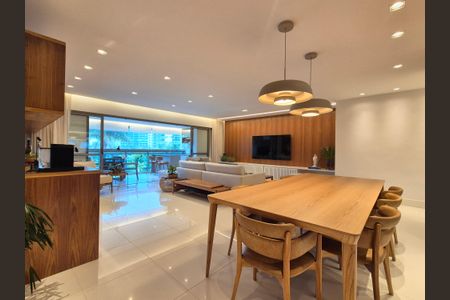 Sala  de apartamento à venda com 4 quartos, 260m² em Barra da Tijuca, Rio de Janeiro