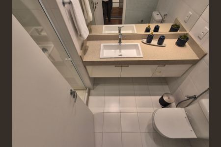 Apartamento à venda com 260m², 4 quartos e 3 vagasBanheiro 
