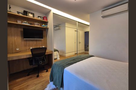 Apartamento à venda com 260m², 4 quartos e 3 vagasSuíte 1