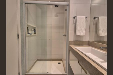 Apartamento à venda com 260m², 4 quartos e 3 vagasBanheiro 