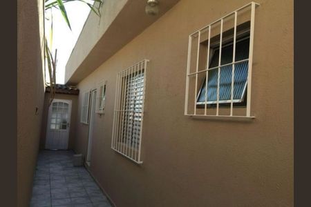 Casa para alugar com 54m², 2 quartos e 1 vagaCorredor fora