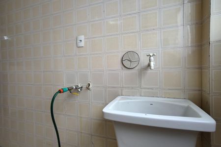 Apartamento para alugar com 83m², 2 quartos e 1 vagaÁrea de Serviço