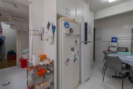 Apartamento para alugar com 175m², 3 quartos e 2 vagasCozinha