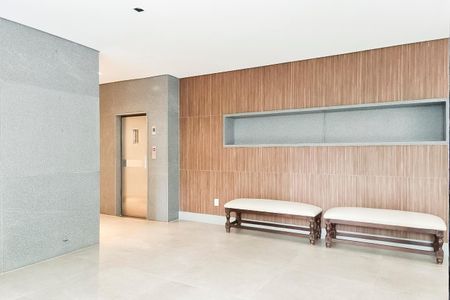 Apartamento para alugar com 175m², 3 quartos e 2 vagasÁrea comum - Hall Social