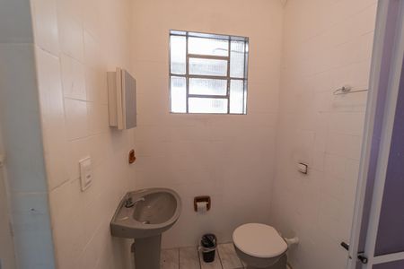 Banheiro de casa para alugar com 1 quarto, 38m² em Jardim Nordeste, São Paulo