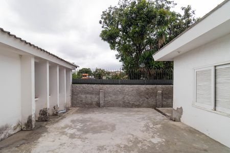 Casa para alugar com 459m², 4 quartos e 3 vagas Casa para alugar com 459m², 4 quartos e 3 vagasQuintal
