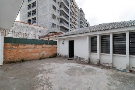 Casa para alugar com 459m², 4 quartos e 3 vagas Casa para alugar com 459m², 4 quartos e 3 vagasQuintal