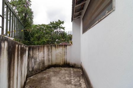 Casa para alugar com 459m², 4 quartos e 3 vagas Casa para alugar com 459m², 4 quartos e 3 vagasEdícula - Fundos