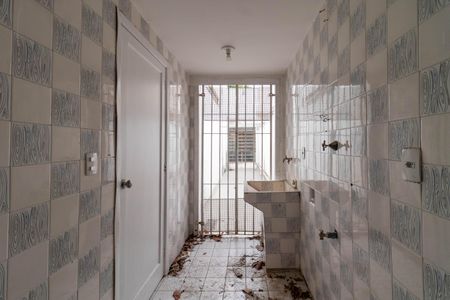 Casa para alugar com 459m², 4 quartos e 3 vagas Casa para alugar com 459m², 4 quartos e 3 vagasÁrea de Serviço