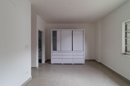 Casa para alugar com 459m², 4 quartos e 3 vagas Casa para alugar com 459m², 4 quartos e 3 vagasSuíte