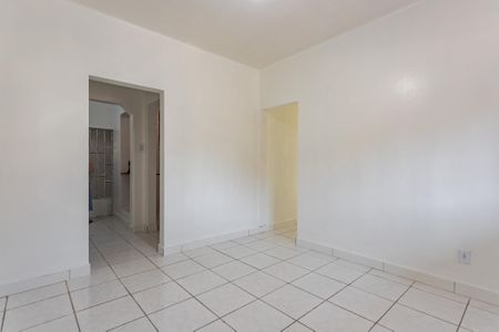 Casa para alugar com 102m², 3 quartos e 2 vagas Casa para alugar com 102m², 3 quartos e 2 vagasSala