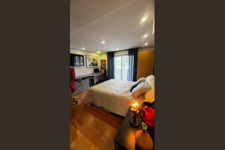 Casa de condomínio à venda com 329m², 4 quartos e 3 vagasQuarto