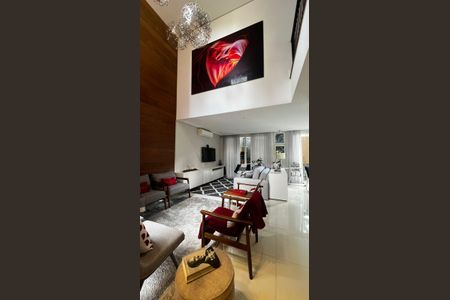 Casa de condomínio à venda com 329m², 4 quartos e 3 vagasSala