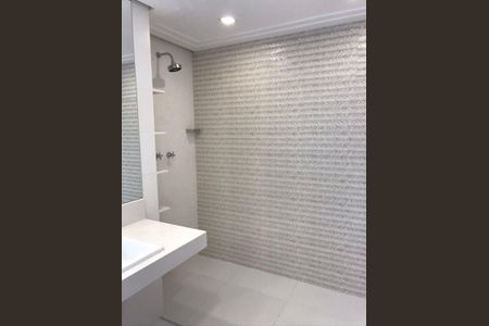 Casa de condomínio à venda com 329m², 4 quartos e 3 vagasBanheiro